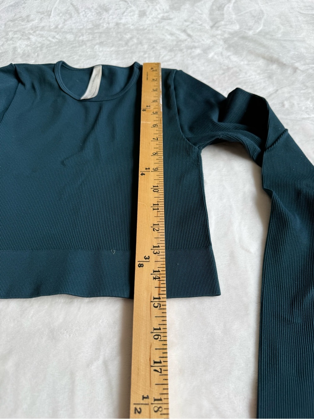 Babaton Teal Long-Sleeve Cropped Top - Picture 6 of 6